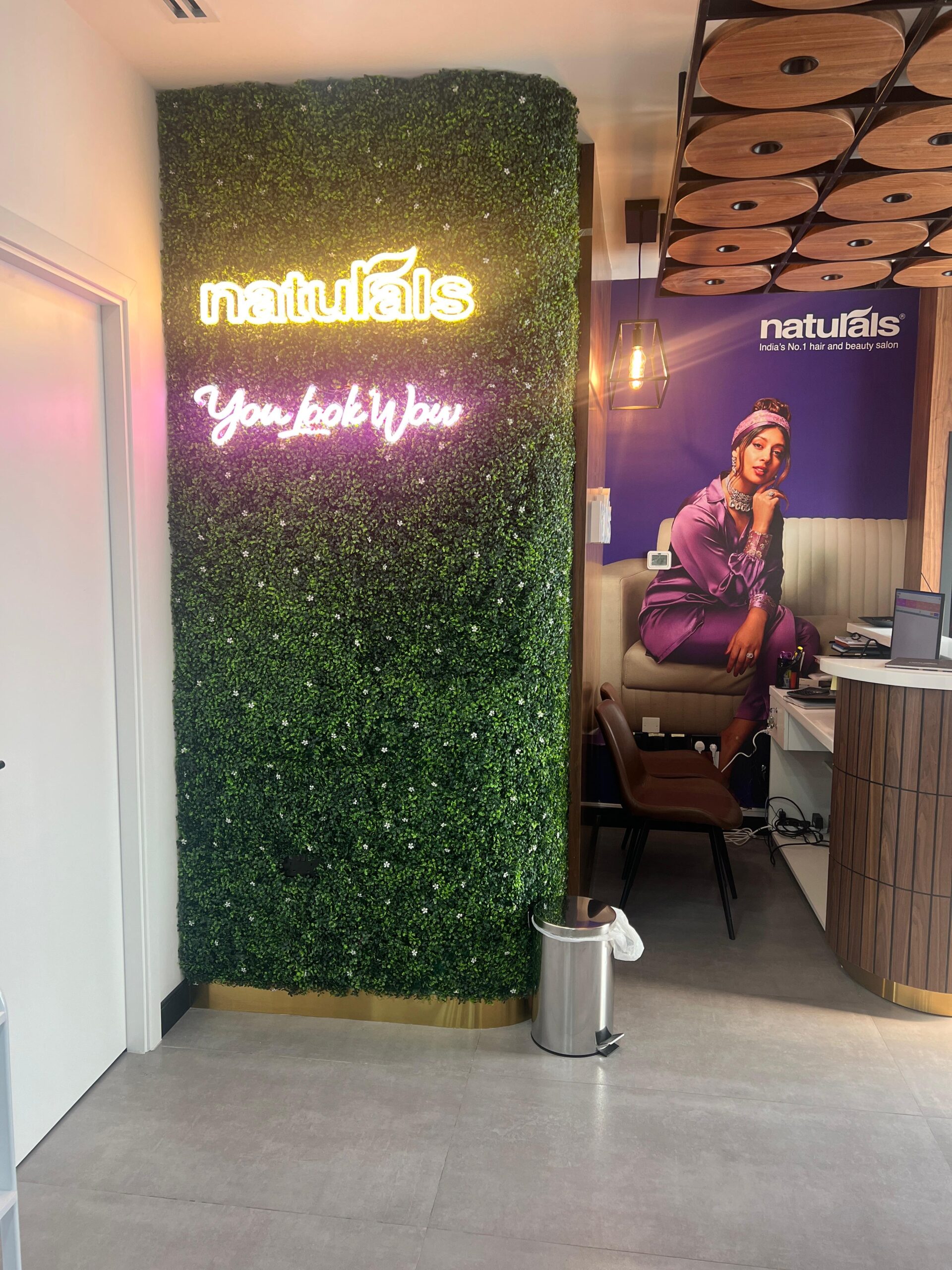 b3d030d6 b211 4246 9063 23f379b00bb5